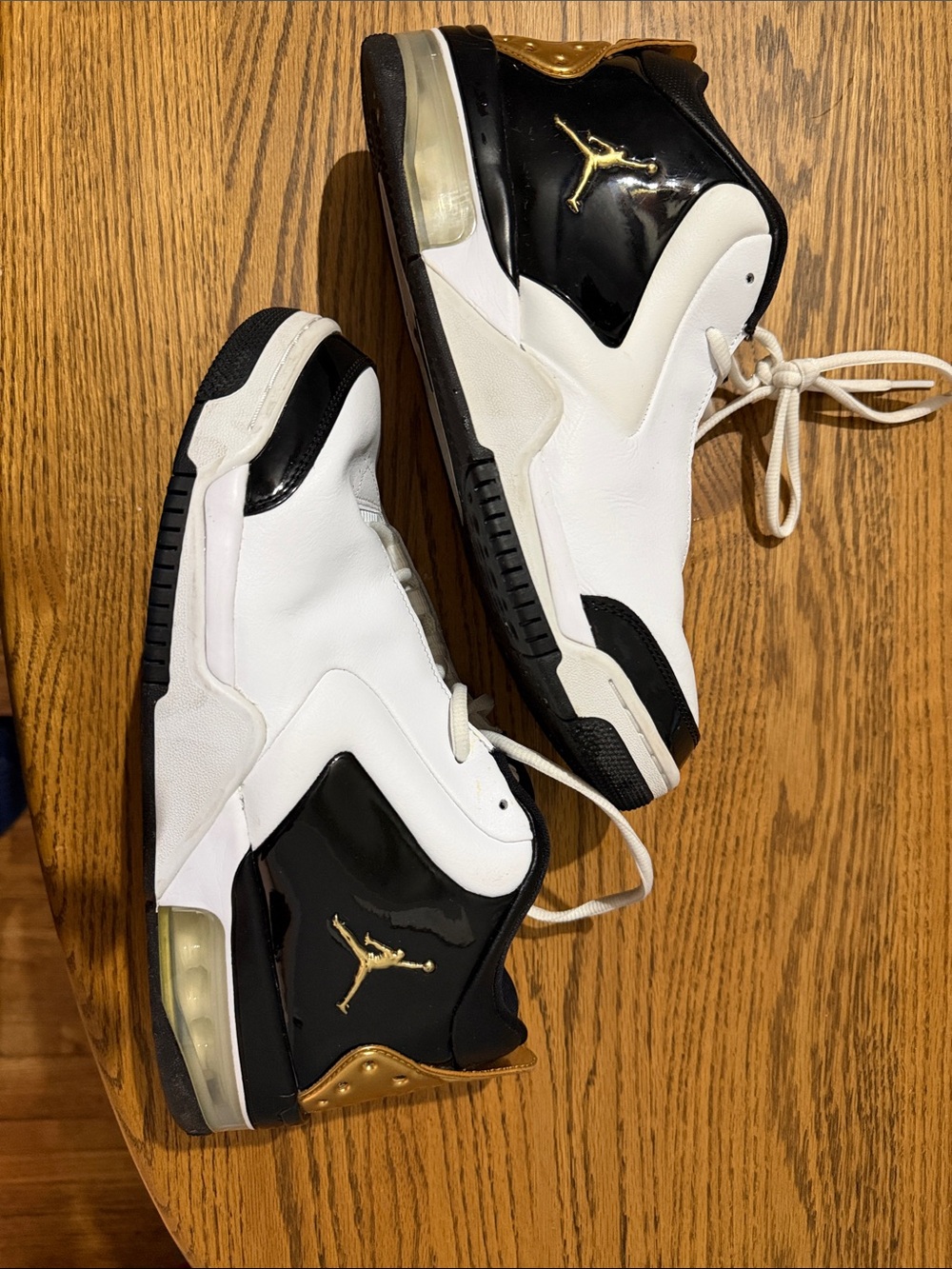 Jordan Men’s White and Black Basketball Sneakers - Picture 6 of 8